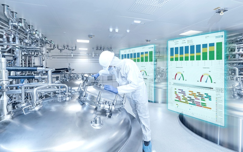 Respond faster to disruptions and protect delivery reliability.