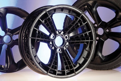 Die durch die Ultramid-Felgen erreichte Gewichtsreduktion von insgesamt 12 kg...