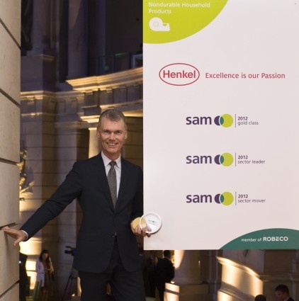 Alain Bauwens nahm die SAM Sustainability Awards 2012 für Henkel entgegen.