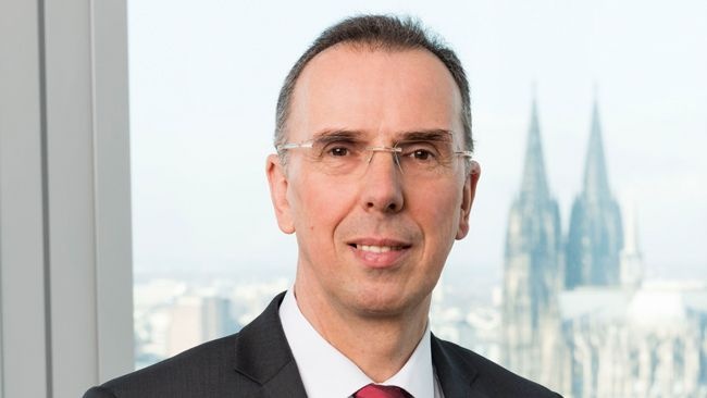 Dr. Hubert Fink