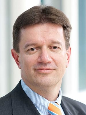 Matthias Hau, Evonik