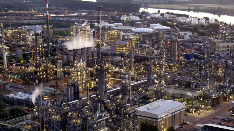 Die beiden Steamcracker zählen zu den größten Produktionsanlagen der BASF in...