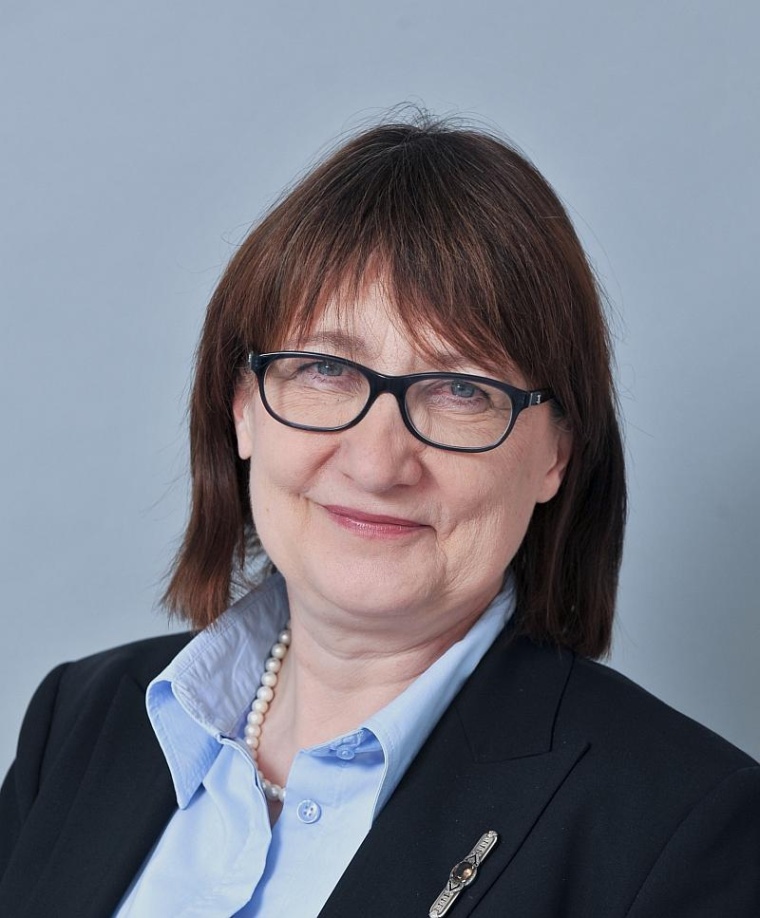 Christine Lang