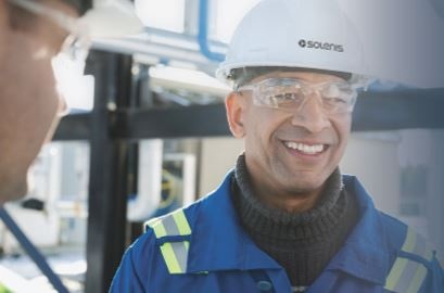 Solenis Employee in Production Environment_Photo Solenis.JPG