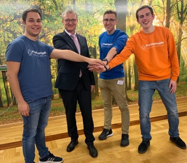 Kooperation: Arbeitgeberverband und Startup Praktikumsjahr.