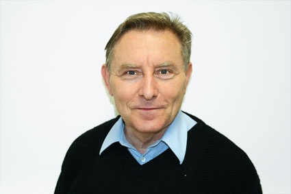 Prof. Dr. Dr. h.c. Heinz-Dieter Isengard, Leiter des Fachbereichs...