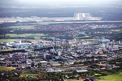 „65926 Frankfurt am Main“ – so lautet die erste Adresse für Unternehmen...