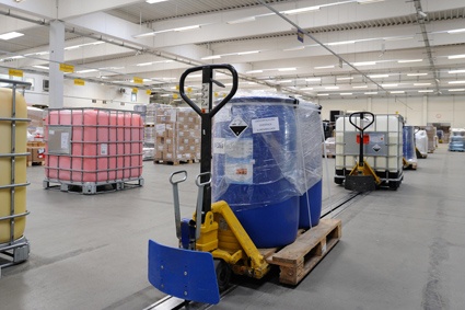 Dachser: Umschlaghalle für chemische Produkte