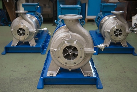 30 magnetgekuppelte Pumpen für Anlagenerweiterung
