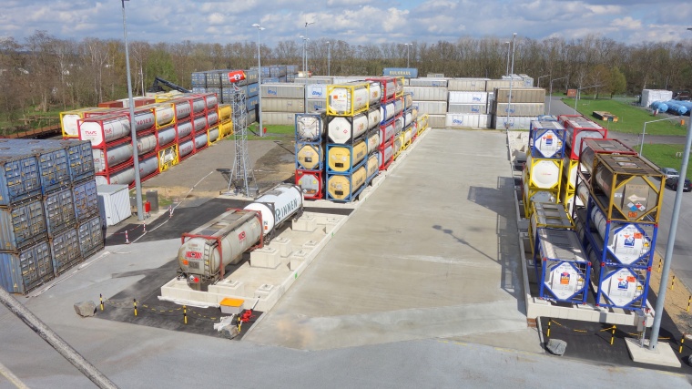 Container-Terminal von KCG Knapsack Cargo zur Lagerung von Gefahrstoffen