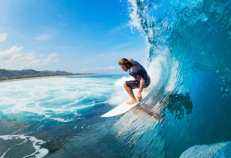 Wellenreiter – Surfer wissen seit jeher, sich die Kraft der Wellen zunutze zu...
