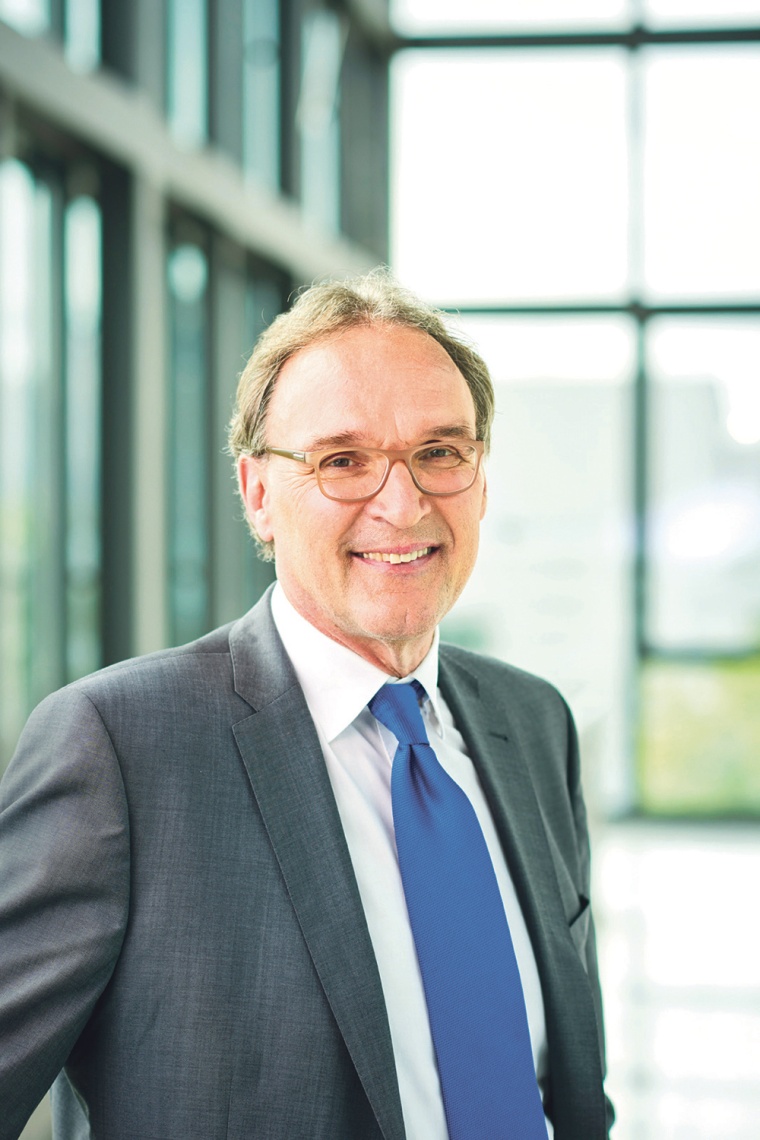 Prof. Jochen Maas, Geschäftsführer Forschung & Entwicklung, Sanofi-Aventis...