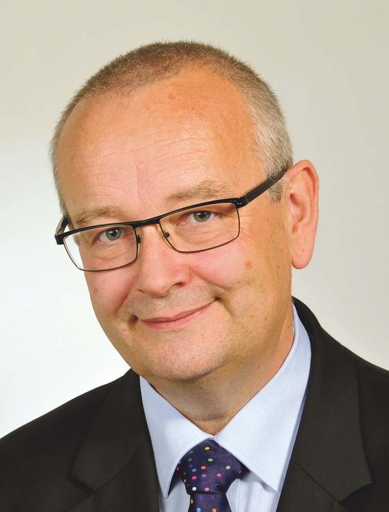 Dr. Lukas von Hippel, Pharma Waldhof GmbH