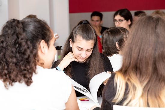 Schüler der Realschule in Hackenbroich beim Arlanxeo-Workshop in Dormagen.