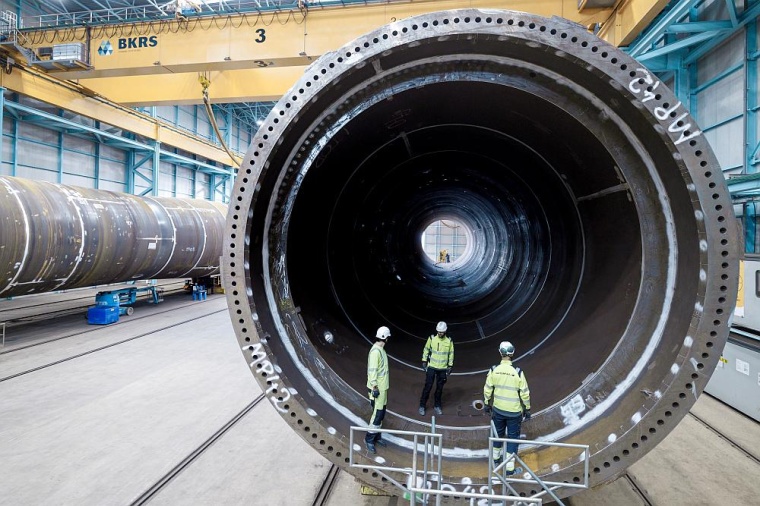 Die 140 im Bau befindlichen Windpark-Fundamente haben eine Länge von etwa 60 -...