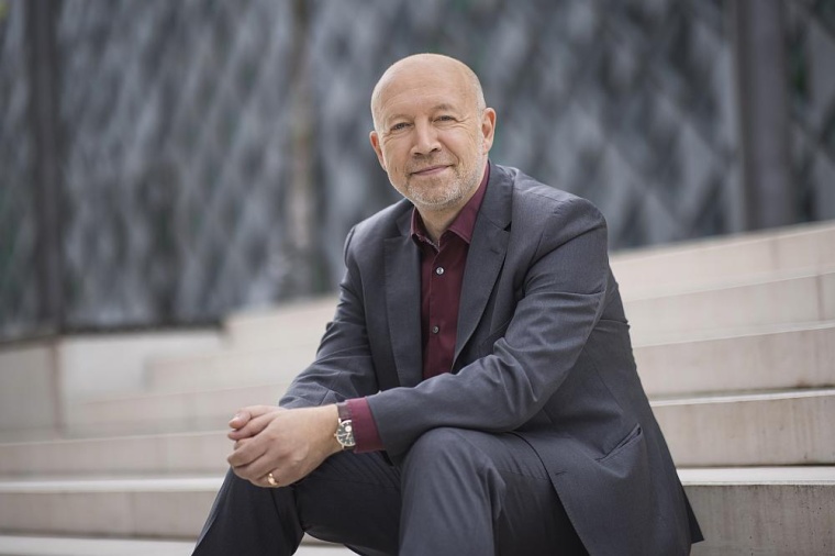 Andreas Kuhlmann, Vorsitzender der DENA-Geschäftsführung, äußert sich in...