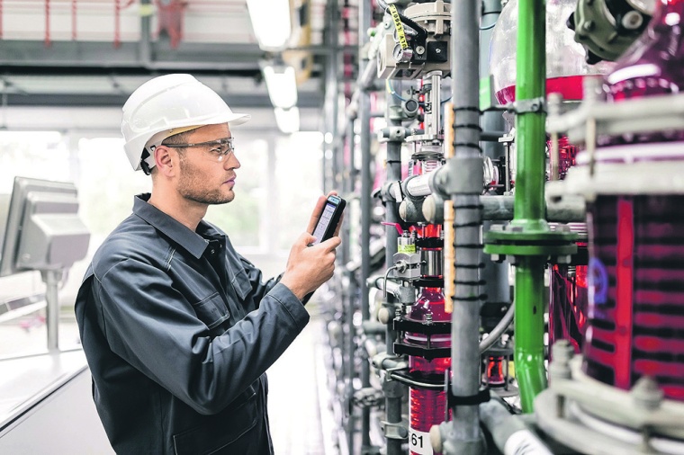 Mit dem Android-Betriebssystem arbeitet das eigensichere Smartphone sehr...