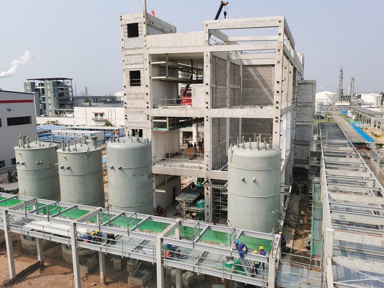 Der Bau des Flammschutzmittelwerks von Clariant in Daya Bay kommt gut voran,...