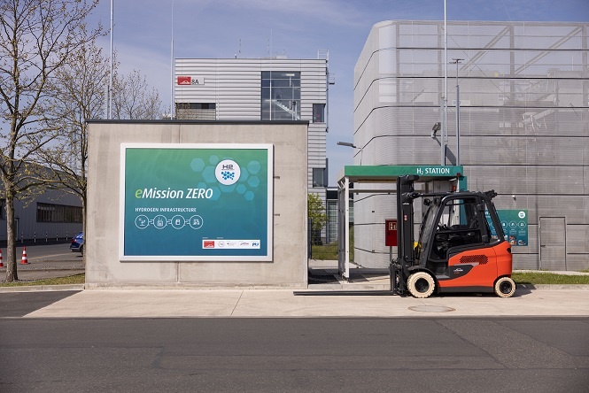 Mit einer eigenen Infrastruktur produziert Linde Material Handling am Standort...