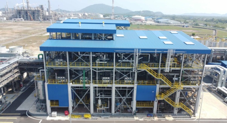 In Malaysia hat PCC in einem 50/50-Joint Venture mit der Petronas Chemicals...
