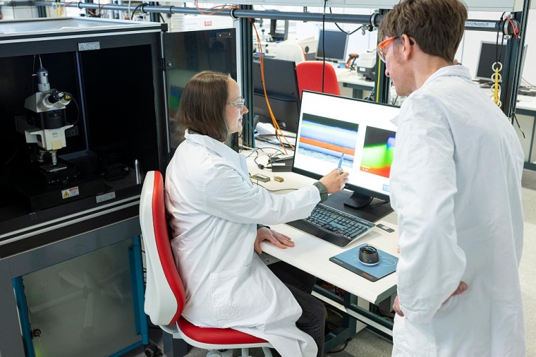 BASF erforscht zusammen mit Forschungspartnern, wie das mechanische Recycling...