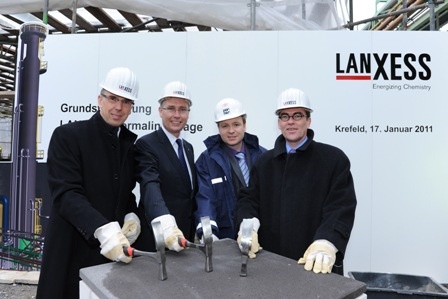 Laying the foundation stone (from left to right): Hubert Fink, head of the...