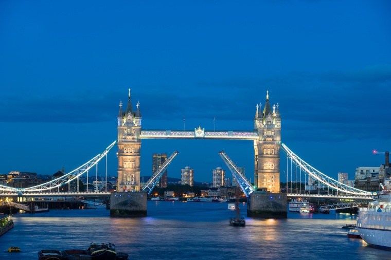 (c) alice-photo/Shutterstock