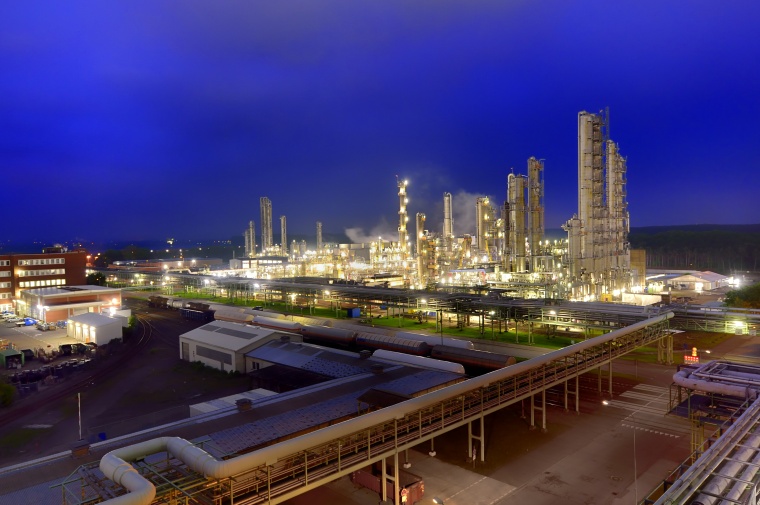 (c) Ineos