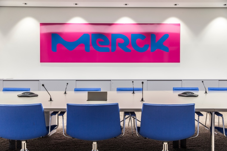 (c) Merck