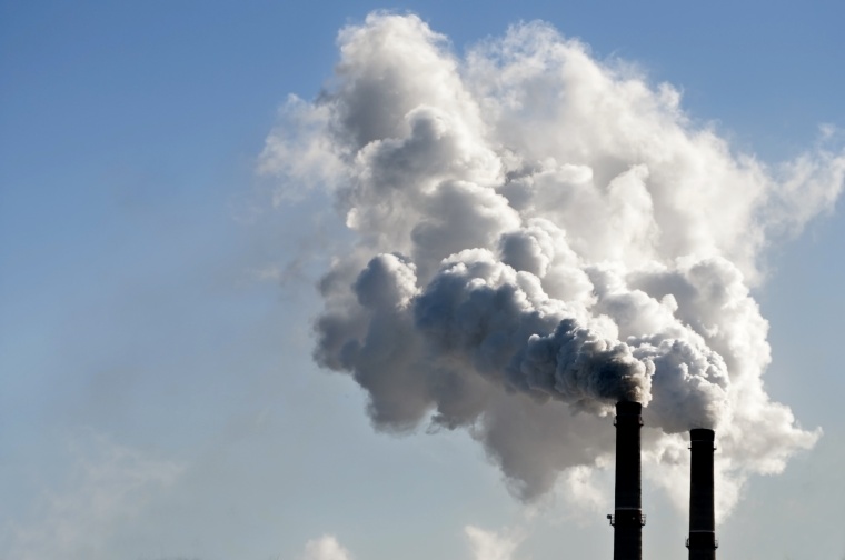 Environmentalists Sue EPA Over Clean Air Changes (c) Andriano/Shutterstock