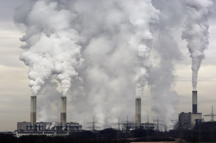 EPA presents new, weaker Clean Power Plan (c) acilo/Getty Images