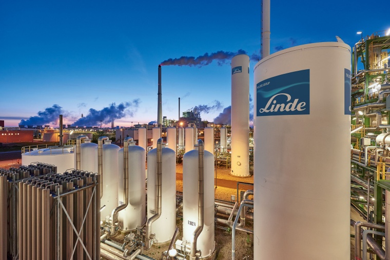 Linde and Praxair Merger all Clear