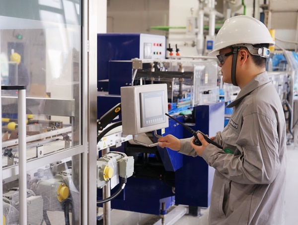 Wacker Opens Silicone Elastomer Plant in China (c) Wacker
