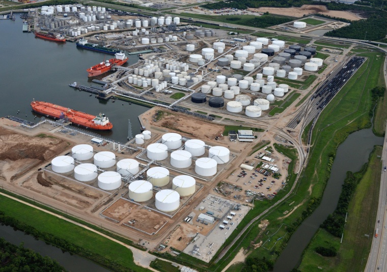 LBC Sells Shanghai Stake to Cosco (c) LBC