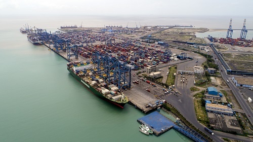 Mundra Port in Gujarat, India: designated site for the chemicalcomplex © Adani