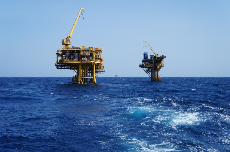 MOL Norge Finds Oil and Gas in North Sea (c) James Jones Jr/Shutterstock