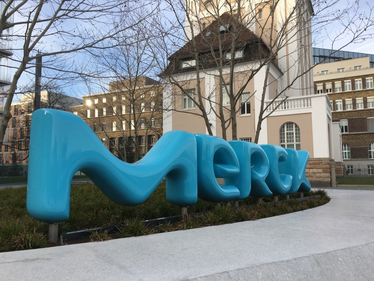Merck KGaA Buys Minolta OLED Display Patents