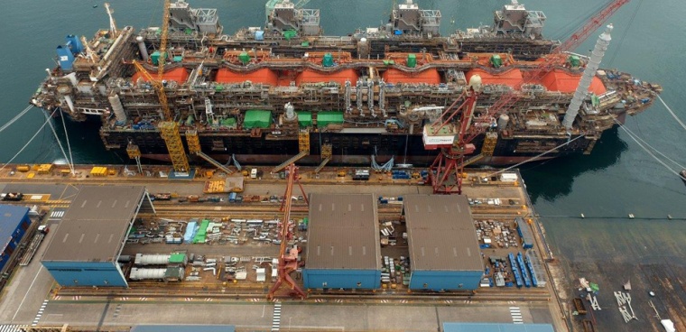 US engineering group Black & Veatch and Bermuda-based gas shipper Golar LNG are...