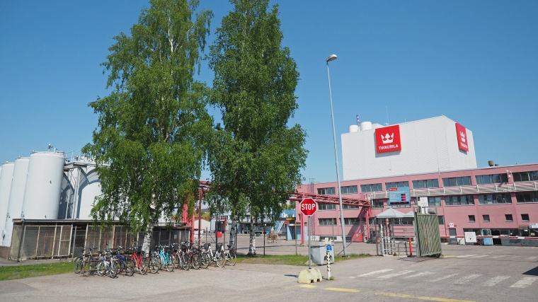 AkzoNobel has conceded defeat in its bid to buy Tikkurila, leaving the way...