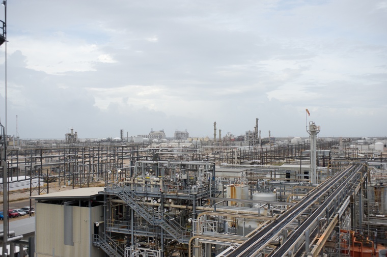 Dow may revive plans to add 600,000 t/y of LLDPE on the US Gulf, CEO Jim...