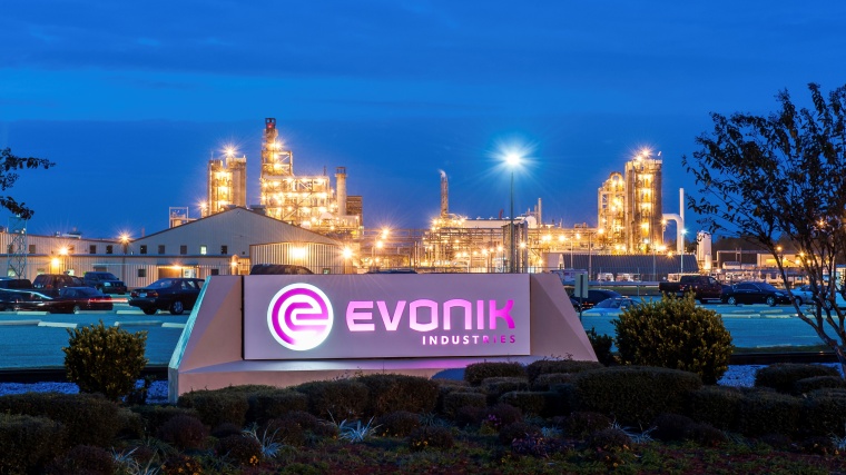 (c) Evonik