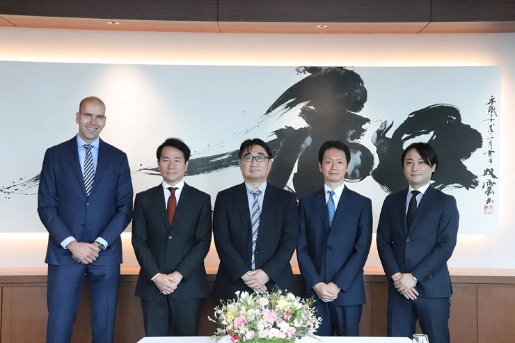 In picture from left to right: Laurens Dalmijn, General Counsel of IMCD Group;...