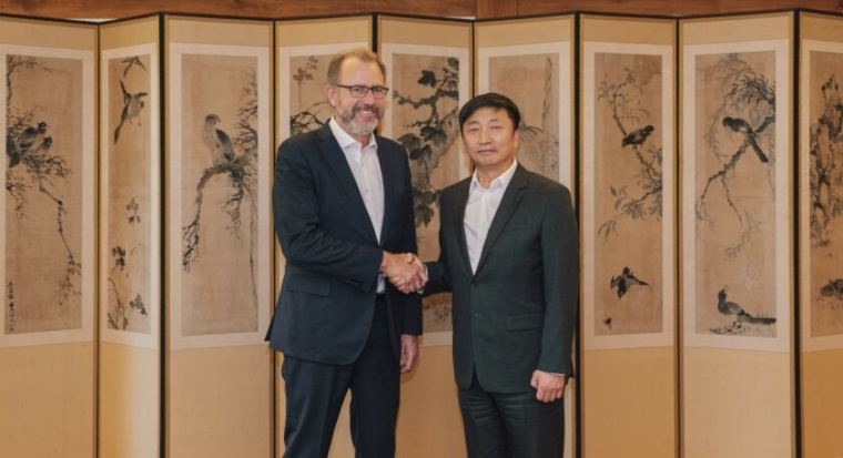 Dan Ammann, ExxonMobil Low Carbon Solutions, President; Young Wook Lee, CEO, SK...