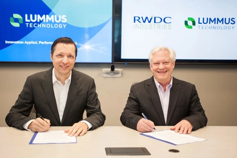 Leon de Bruyn, CEO Lummus (left) and Daniel Carraway (right), CEO and founder,...