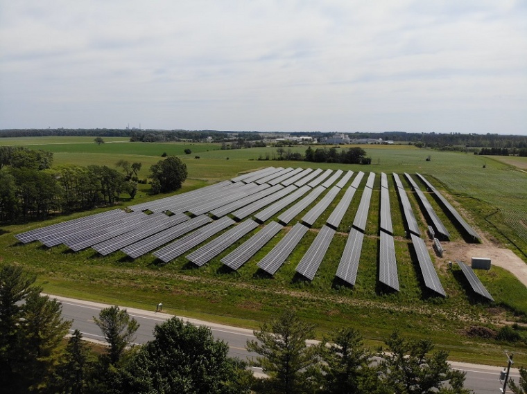 Solar-modules-at-the-site-in-Sheboygan-Wisconsin-USA © Merck