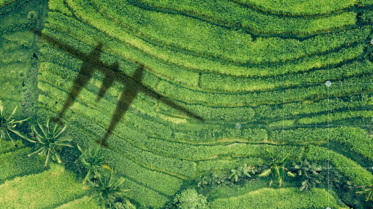 Flying non-stop around the world in a green hydrogen-powered airplane, with...