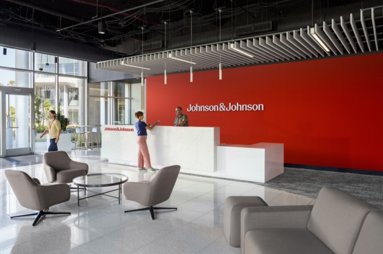 © Johnson & Johnson