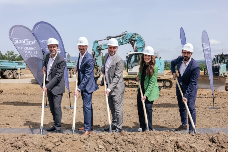 Wacker executive board member Christian Kirsten, Panattoni managing director...