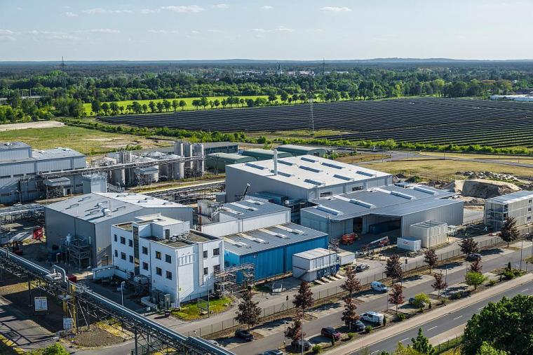 BASF betreibt am Standort Schwarzheide, Deutschland, eine der größten...
