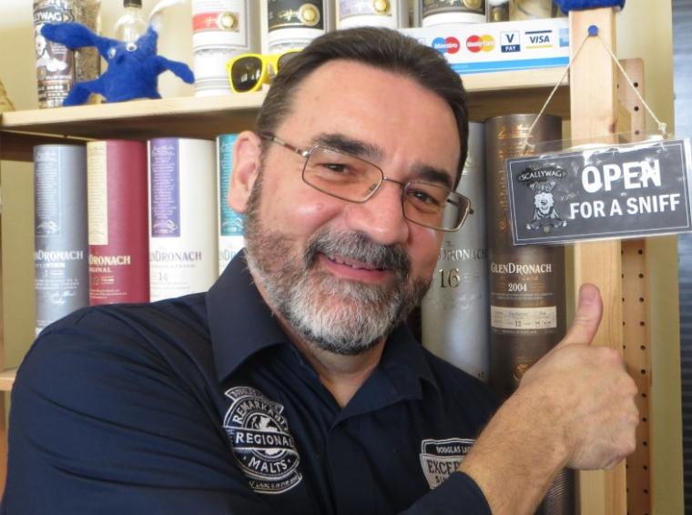 Whisky enthält eine Vielzahl von Aromen und Geschmacksstoffen, die durch...